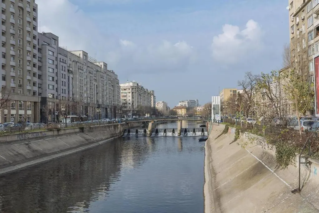 Apartment Old Town - Studio Over The River Bucharest